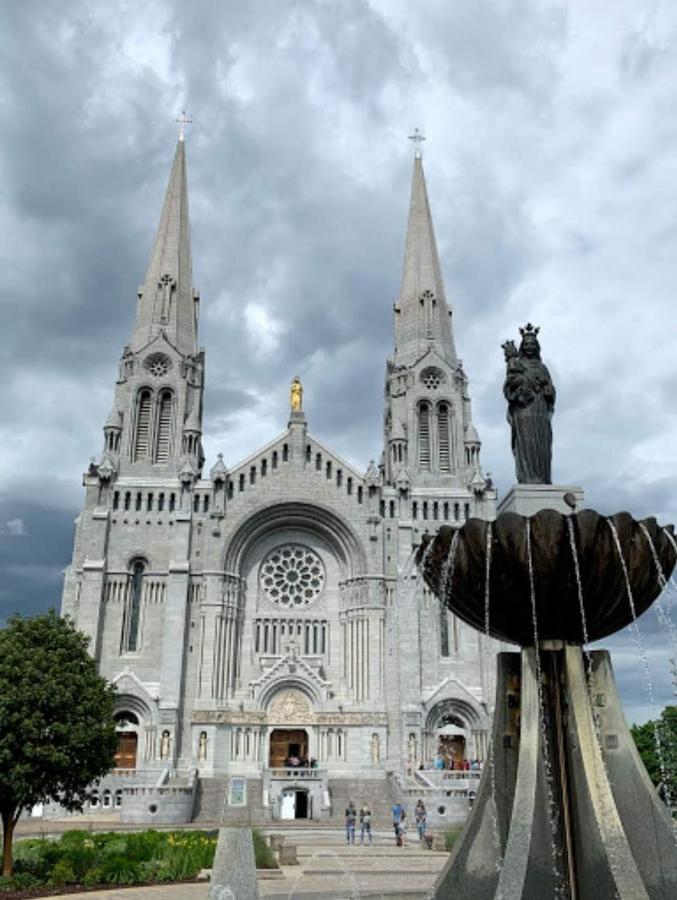 Sainte-Anne-de-BeaupréHabitations Zenith公寓 外观 照片